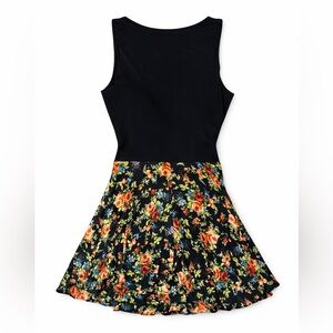 Karen Kane Floral Dress V-Neck Sleeveless Sz.XL